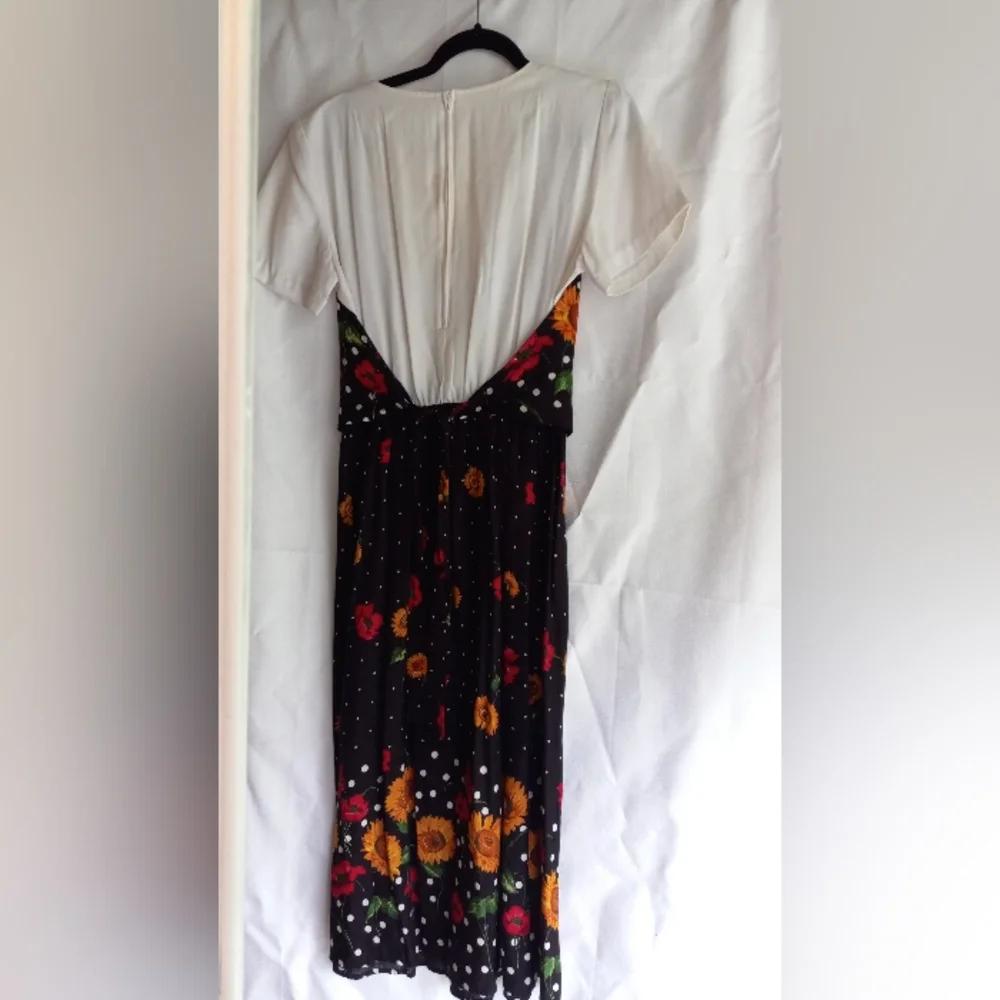 Vintage Rose and Sunflower midi dress - Picture 8 of 14